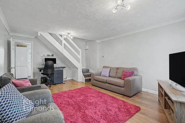 68 Longham Copse, Maidstone photo 2