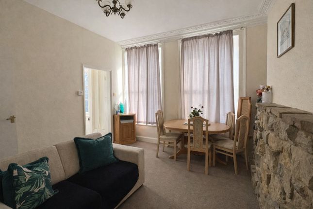 Flat 3, 9, Carlton Avenue, Kent photo 2