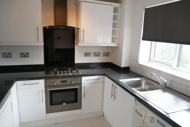Kilberry Close, Isleworth photo 2