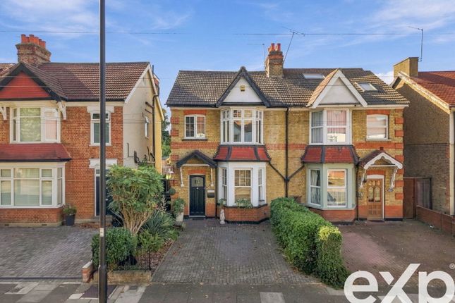 104, Wellington Road, Enfield photo 2