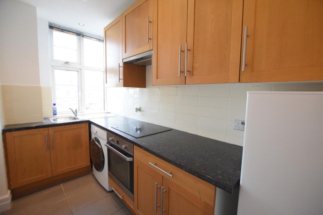 Flat to rent in Northways, College Crescent, Swiss Cottage, London