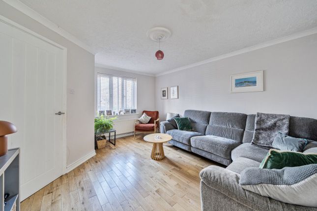 37 Sentrys Orchard, Exminster photo 2