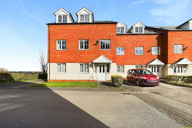 Thumbnail Flat for sale in Waterloo Court, Lower Pilsley