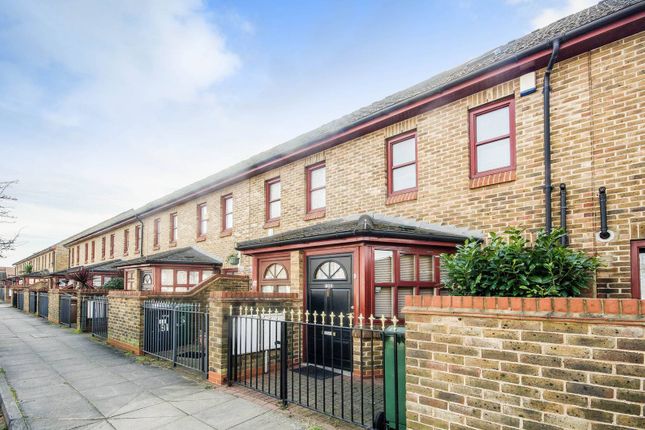 Thumbnail Terraced house to rent in Queens Road, Walthamstow, London