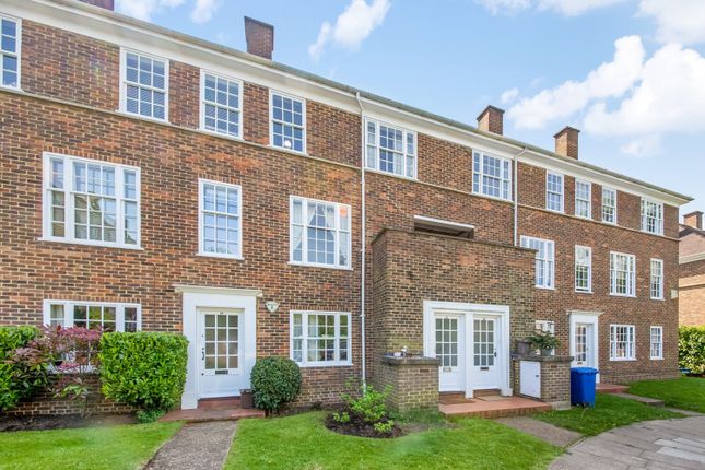 3 bed flat for sale in Stonehills Court, College Road, Dulwich, London SE21