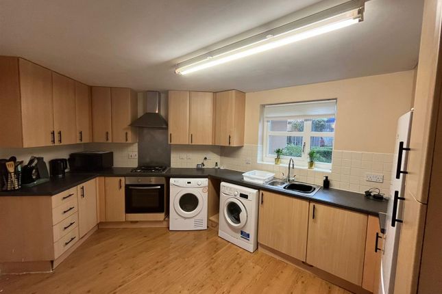 Flat for sale in Fairmount Road, Worcester