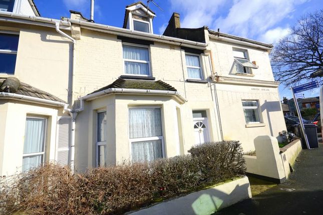 5-bed house on 31 Windham Road, Bournemouth, £250,000