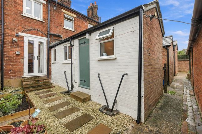 6 Gaping Lane, Hitchin photo 4