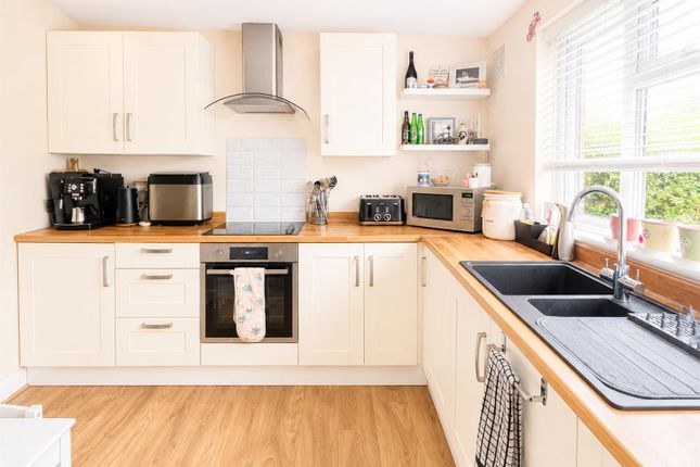 29, Molland Lea, Canterbury photo 5