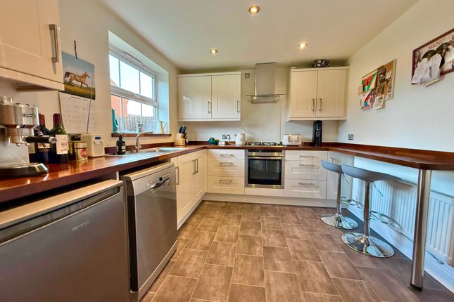 1, Maple Drive, Sudbrooke photo 4
