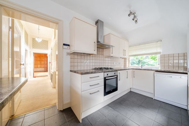 Flat 2 Parkmore,, Wilderness Road, Chislehurst photo 4