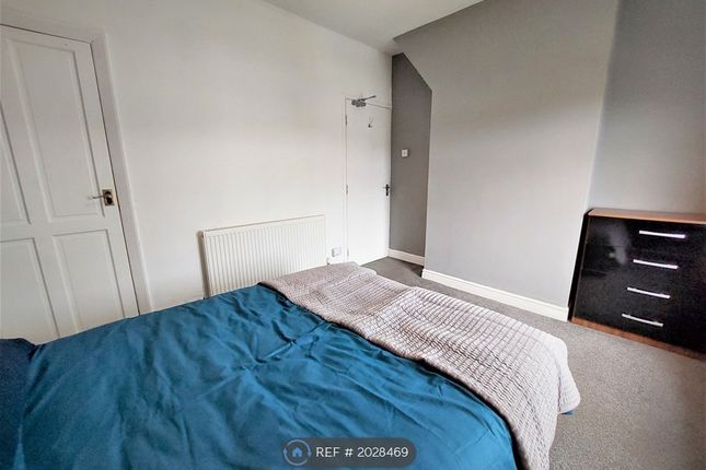 Room to rent in Recreation Drive, Shirebrook, Mansfield