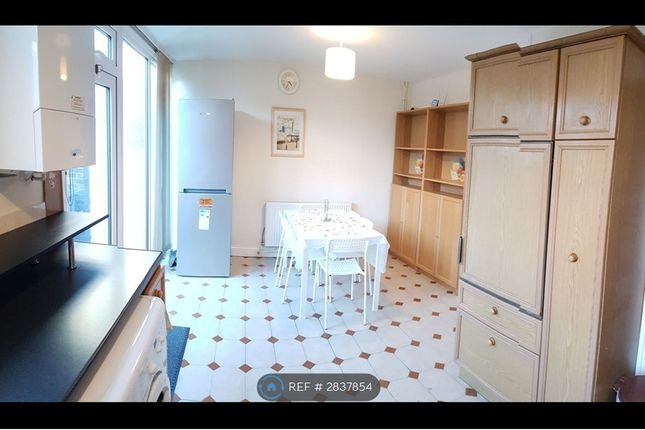 Hazel Grove, Sydenham, London photo 5