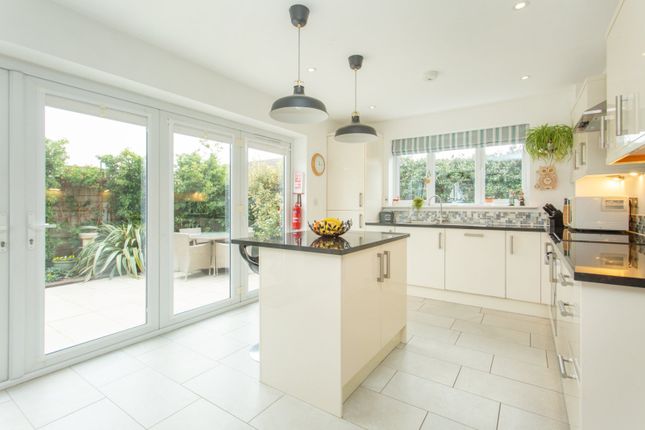 10, Foxdene Road, Whitstable photo 2