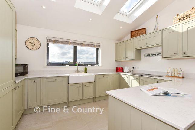 Little Dashwood, The Mount, Yarmouth photo 4