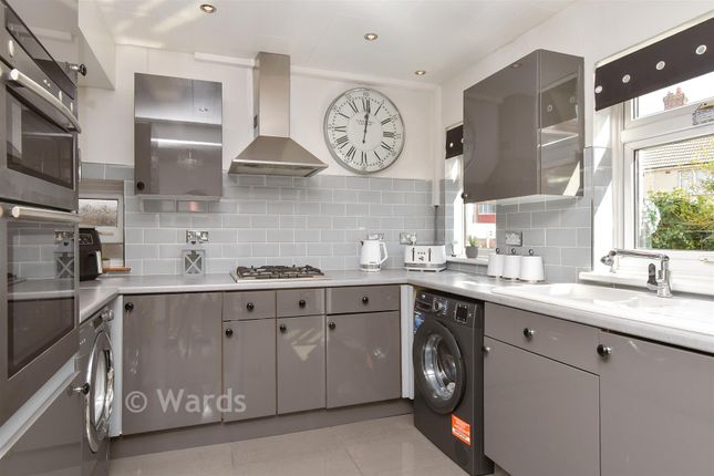 8, Clarendon Gardens, Dartford photo 3