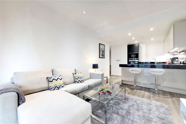 Thumbnail Flat for sale in Catalina House, London