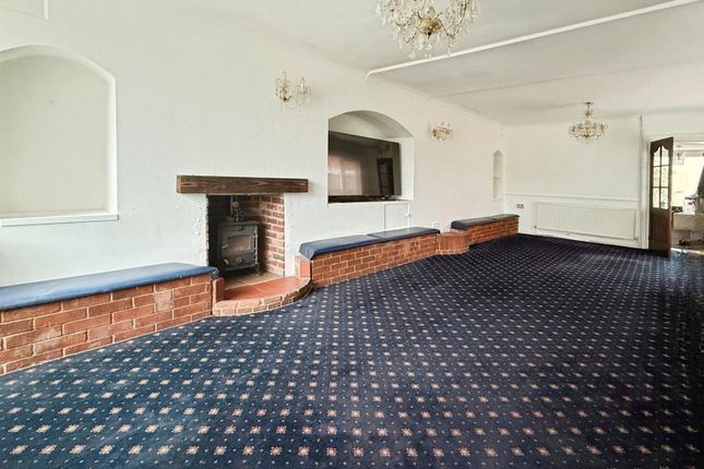 Mere House, Mere Lane, Doncaster photo 2