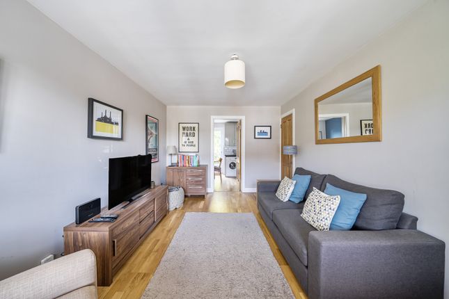 26, Blisworth Close, Hayes photo 2