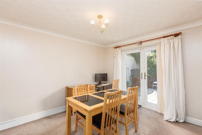 23, Oakwood Drive, Swansea photo 4