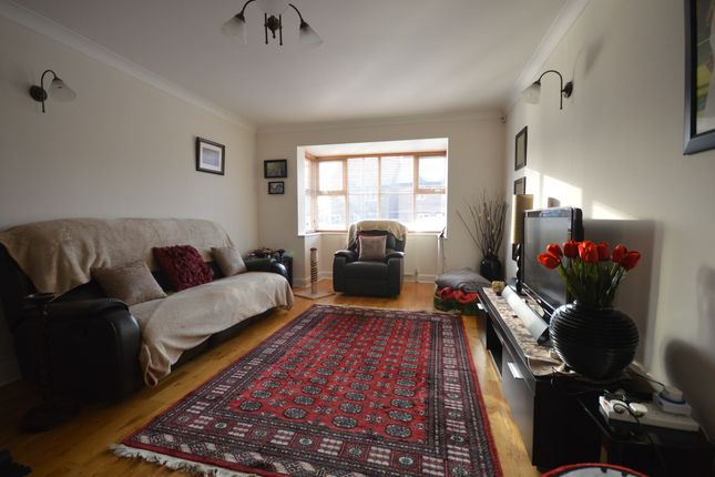 22a Lower Street, Aylesbury photo 2