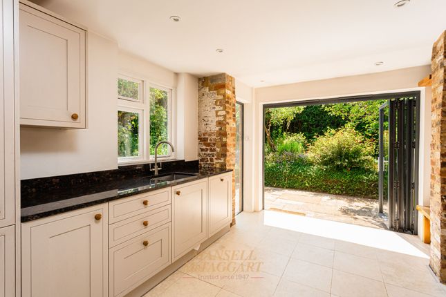 2 Springview Highgate Road, Forest Row photo 3