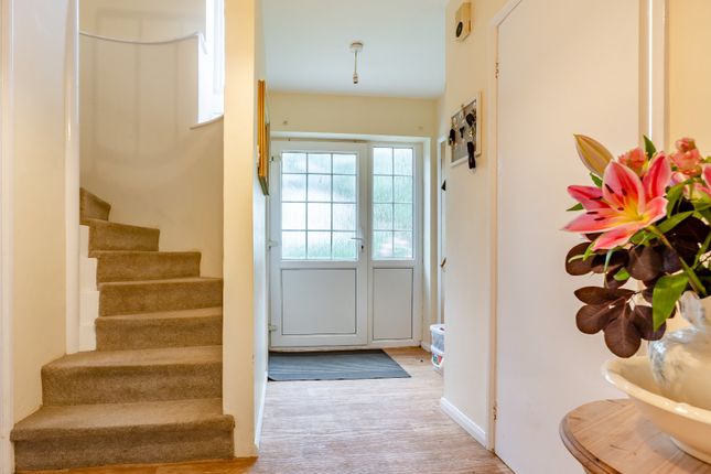 1 Ampneyfield Cottages Cottage,, Ampney Crucis, Gloucestershire photo 4