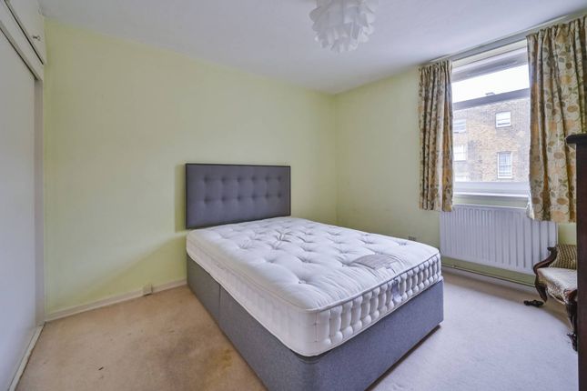Flat to rent in Albany Street, Regent's Park, London