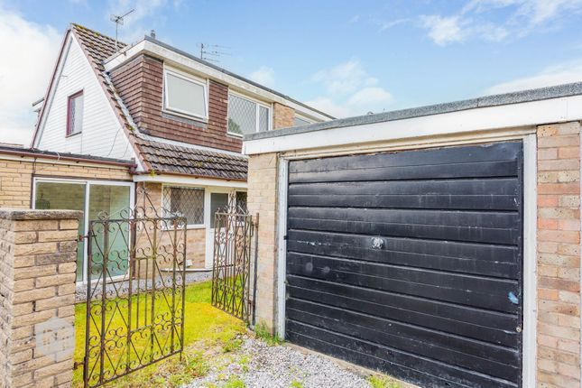 10 Broomfield Close, Bolton photo 4