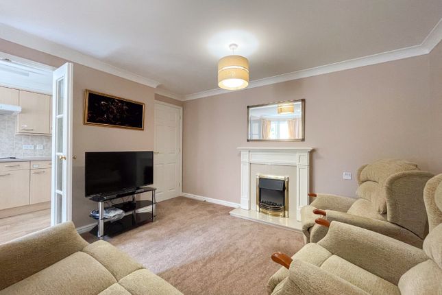 Flat 11, Nelson Court, Gravesend photo 2