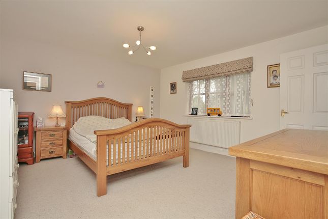 Detached house to rent in Culham Close, Abingdon