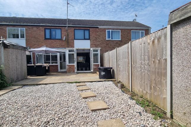 Terraced house for sale in Lansbury Road, Halesworth