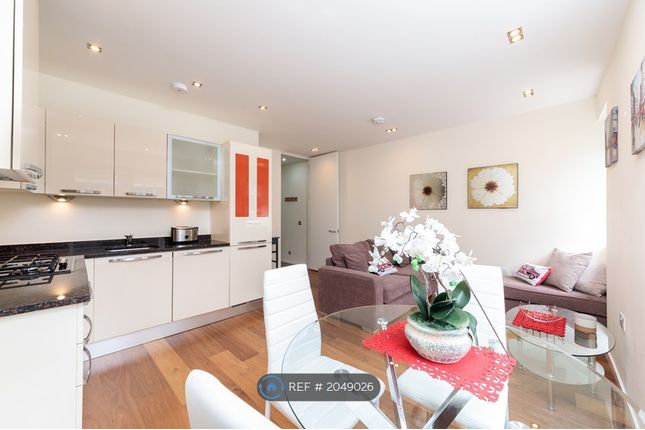 Thumbnail Flat to rent in Bevenden Street, London