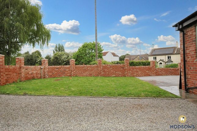 Manor House, New Road, Pontefract photo 2