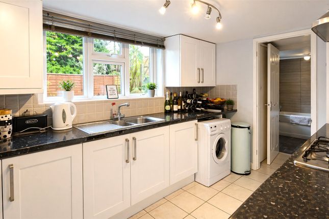 92, Alexandra Road, Aldershot photo 4