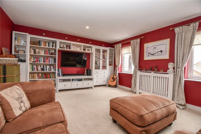 23, Cedar Grove, Wokingham photo 4