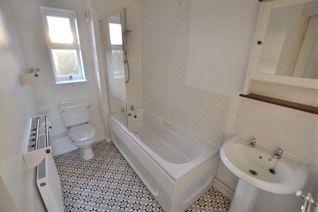 30 Moir Close, Loughborough photo 4