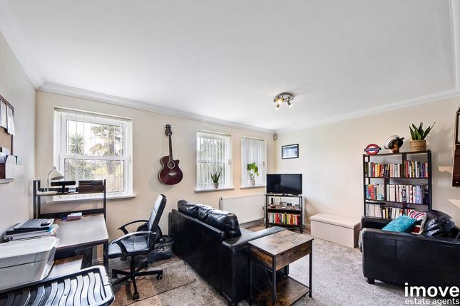 11 Courtlands, Torquay photo 2