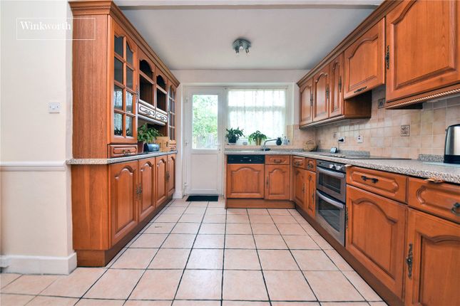 117, Langley Avenue, Worcester Park photo 3