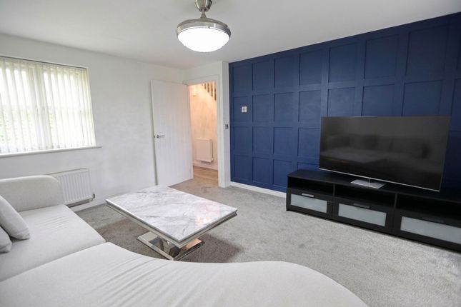 23 Augustine Drive, Manchester photo 3