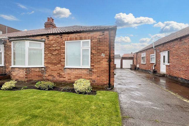 Thumbnail Bungalow for sale in Crescent Way North, Forest Hall, Newcastle Upon Tyne