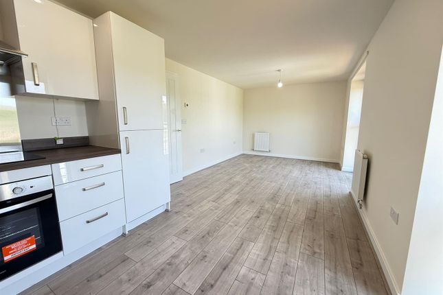 19, Taylor Way, Gedling photo 3