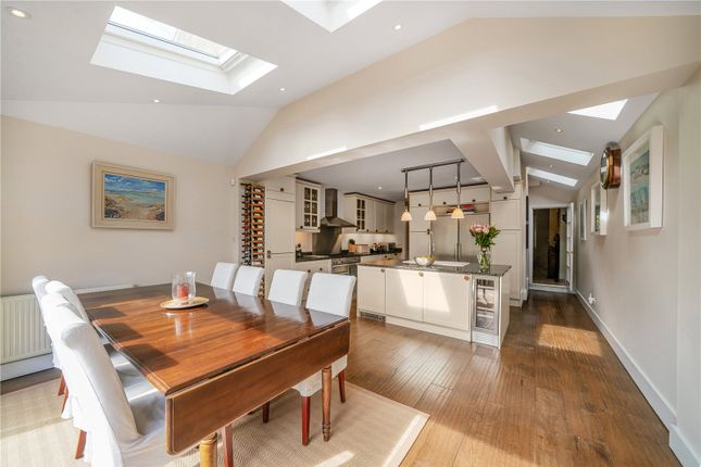 8, Waynflete Street, London photo 4