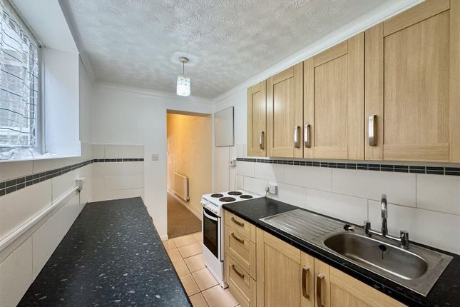 34a, St. James Road, Bexhill-On-Sea photo 2