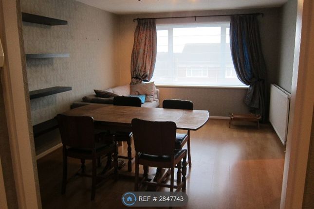 Bellfield, Pixton Way Croydon, Croydon photo 2
