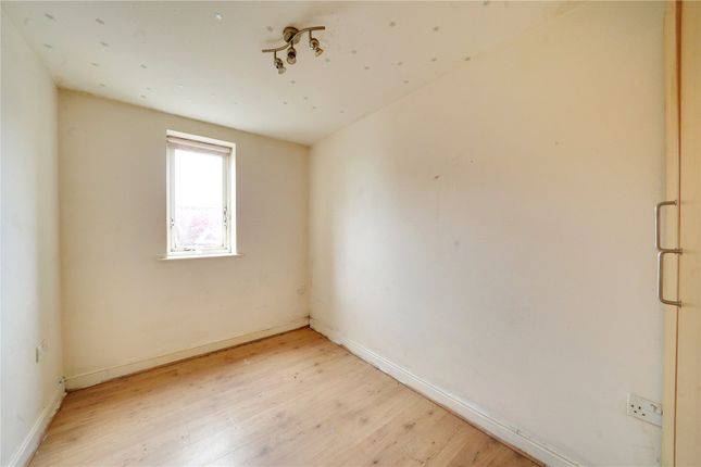 Flat for sale in Orton Grove, Enfield