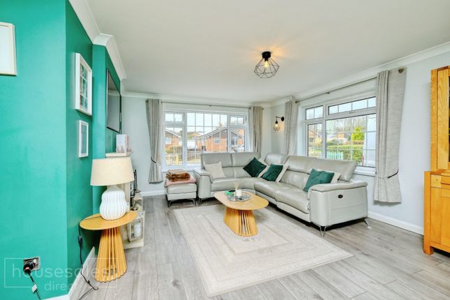 22a, Oak Road, New Milton photo 4
