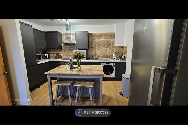 Flat, Middlepark Drive, Northfield, Birmingham photo 5