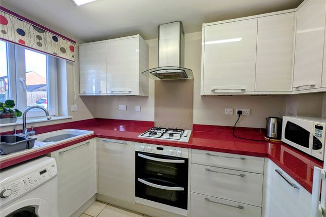 19, Lawrence Avenue, Nottingham photo 2