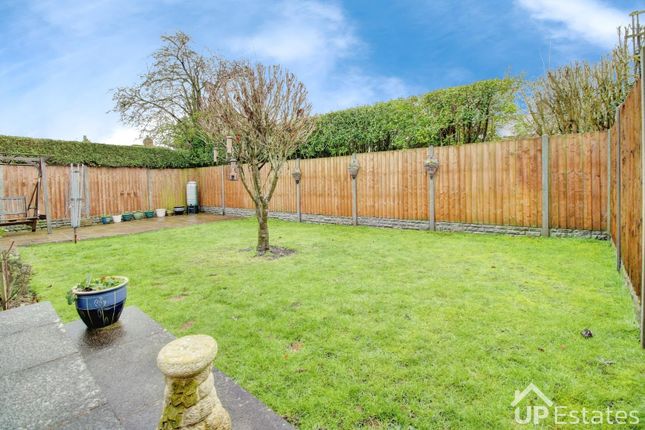 17, Lawley Close, Coventry photo 4
